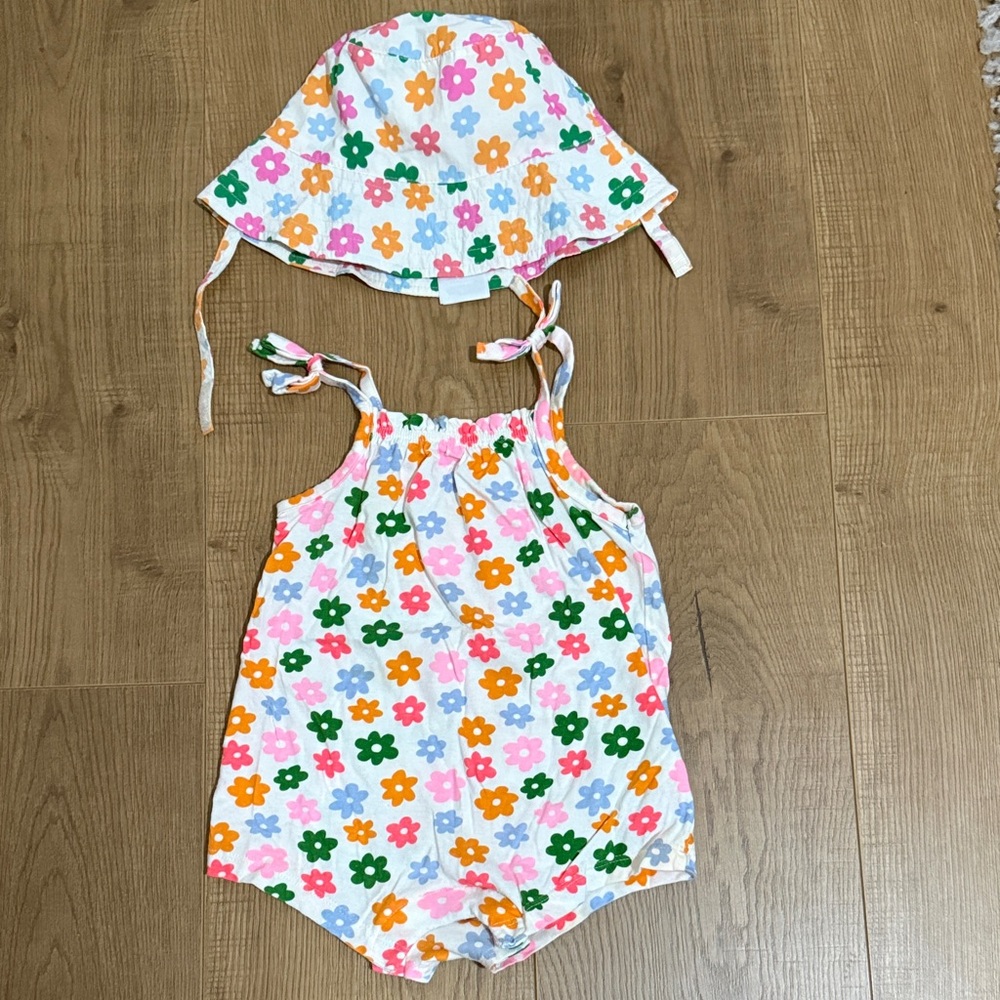 Old Navy Multicolor Floral Baby outfit with hat